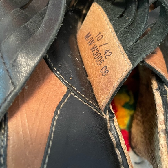 Born sandals black leather straps wedge heels - Picture 3 of 5